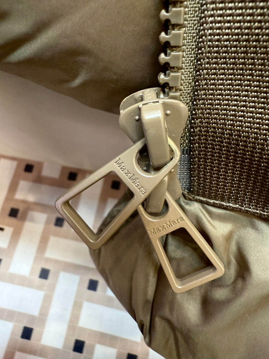 MAX MARA 25S LONG DOWN COAT 210