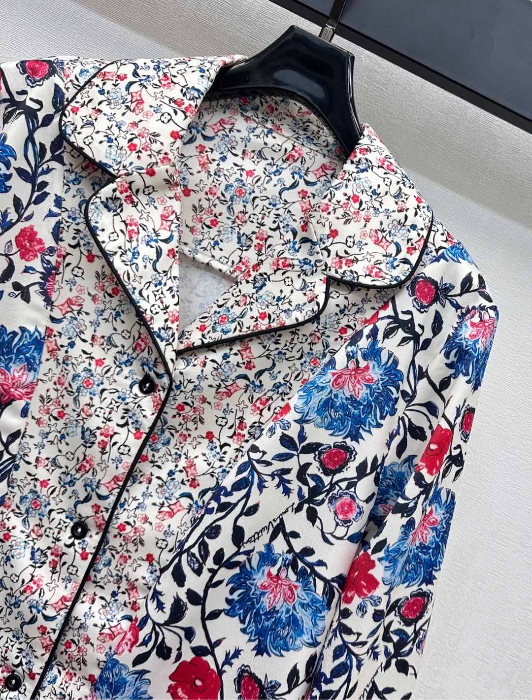 LV MULTICOLOR FLORAL PRINT SHIRT 263834
