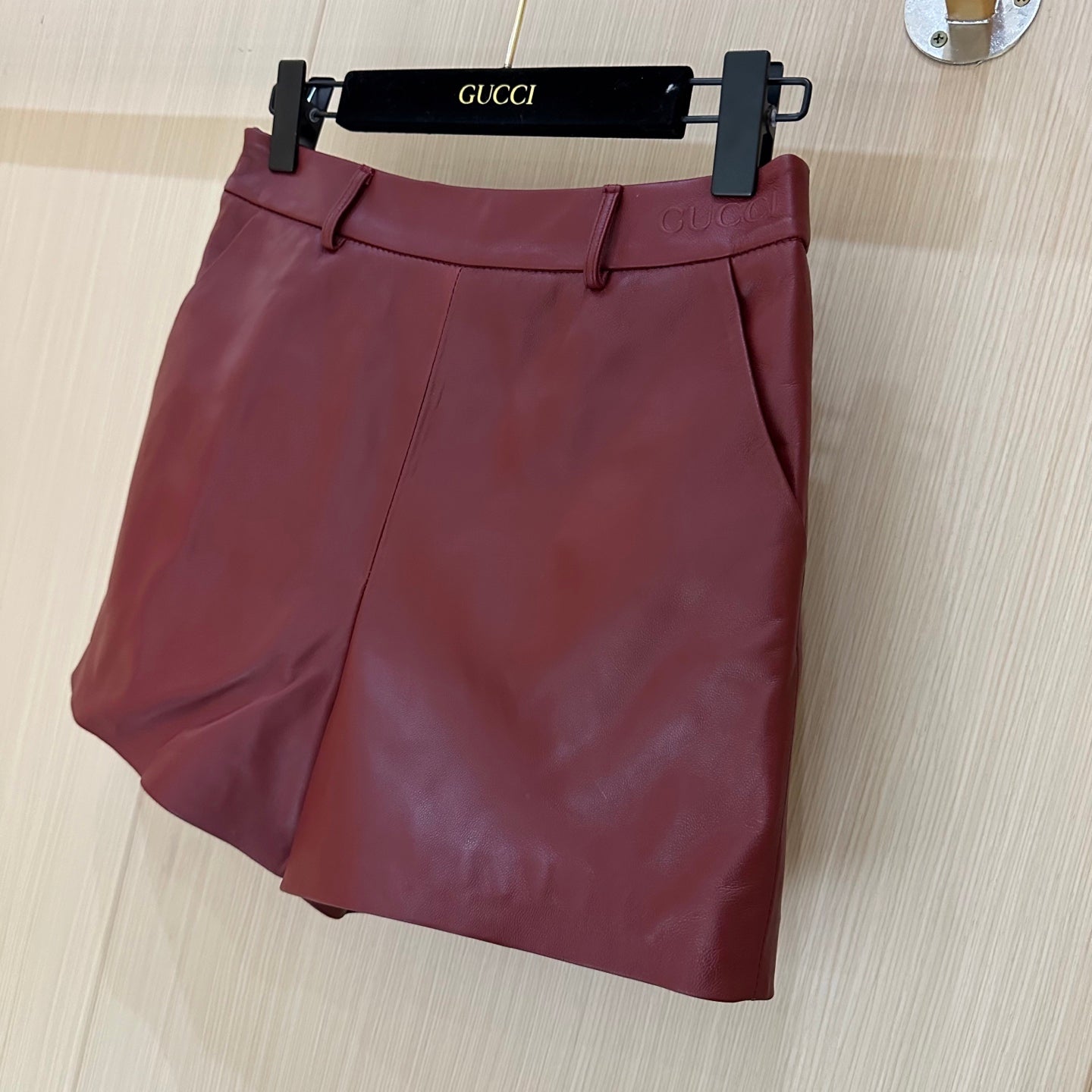 GUCCI LEATHER SHORTS 276987